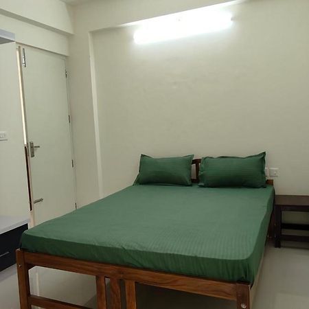 Hobiz Serviced Apartments Chalakuzhy Nr Medical College Trivandrum Тривандрум Экстерьер фото
